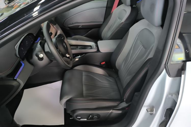 Used Zeekr 007GT 2025 Four-Wheel Drive Intelligent Driving Version 75 kWh Left Front Seat