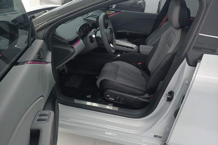 Used Zeekr 007GT 2025 Rear-Drive Intelligent Driving Version 75 kWh Left Front Seat