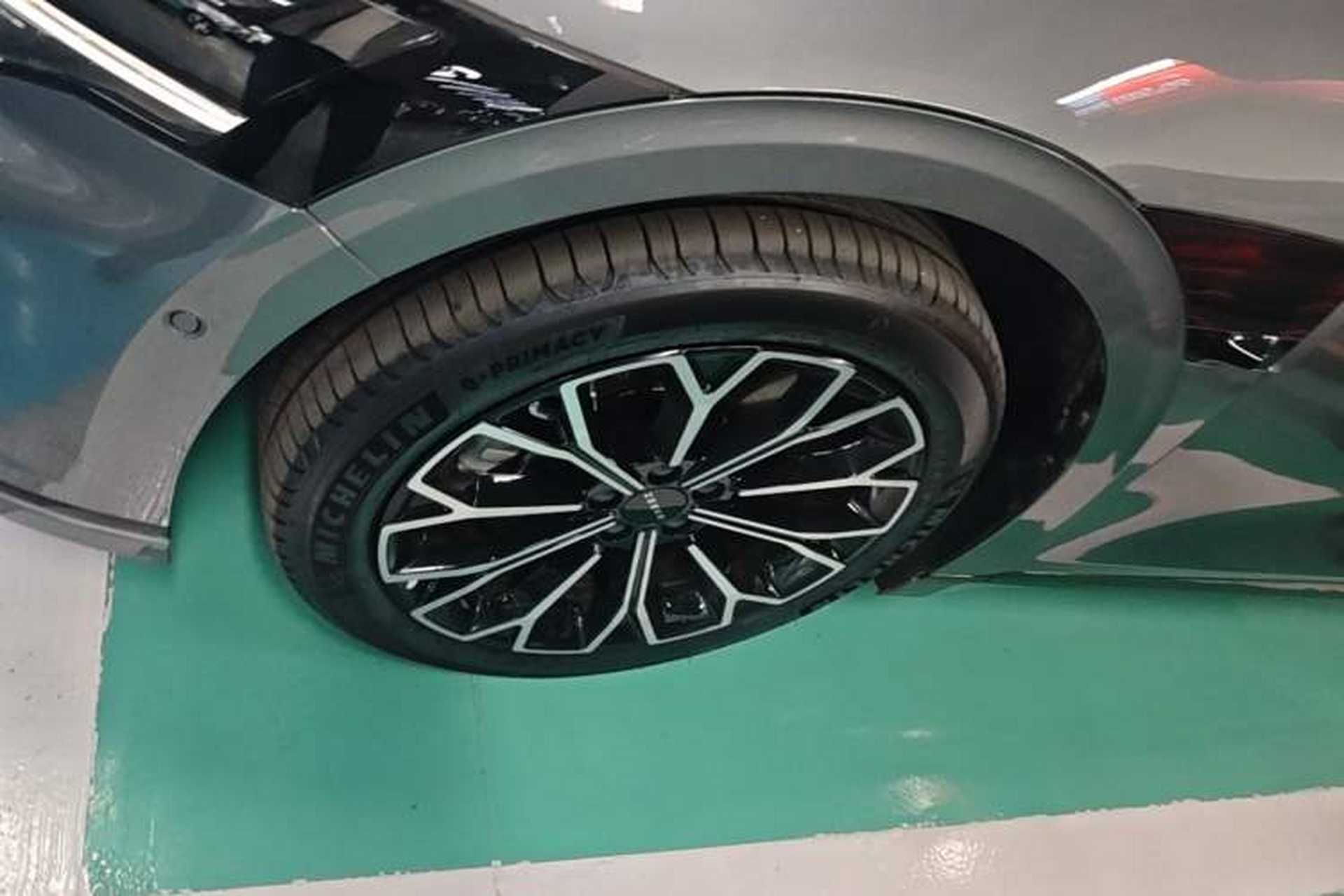Used Zeekr 007GT 2025 Long-Range Rear-Wheel Drive Intelligent Driving Version 100 kWh Left Front Wheel Hub