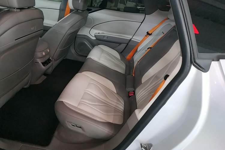Used Zeekr 007GT 2025 Rear-Drive Intelligent Driving Version 75 kWh Left Rear Seat