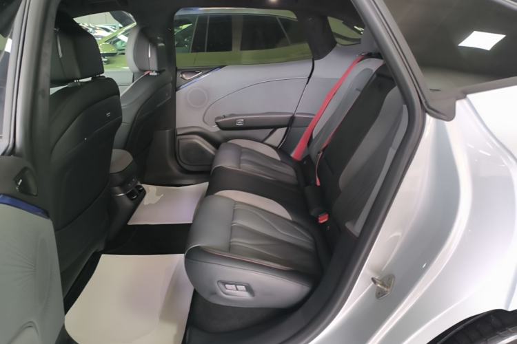 Used Zeekr 007GT 2025 Four-Wheel Drive Intelligent Driving Version 75 kWh Left Rear Seat
