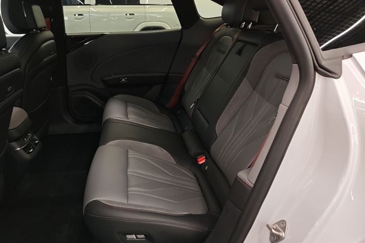 Used Zeekr 007GT 2025 Rear-Drive Intelligent Driving Version 75 kWh Left Rear Seat