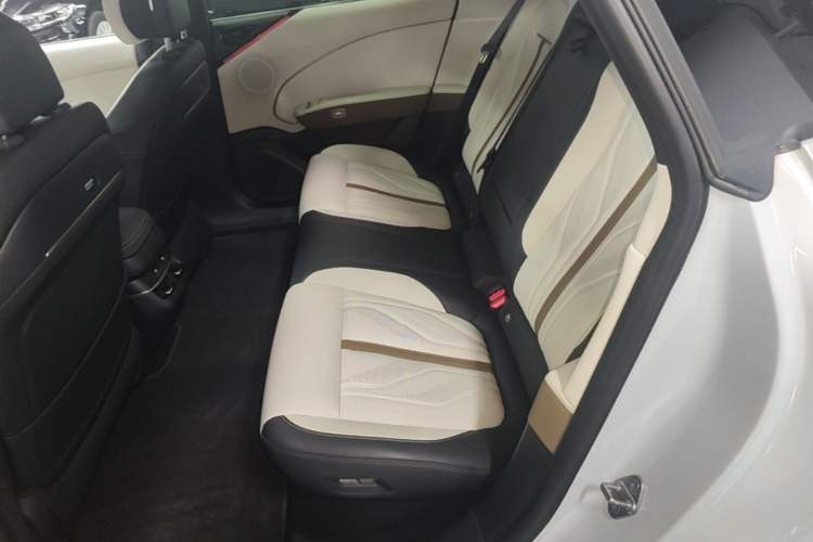 Used Zeekr 007GT 2025 Long-Range Rear-Wheel Drive Intelligent Driving Version 100 kWh Left Rear Seat