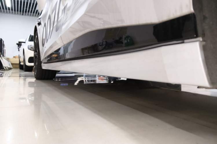 Used Zeekr 007GT 2025 Four-Wheel Drive Intelligent Driving Version 75 kWh Left Side Sill