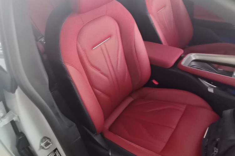 Used Zeekr 007GT 2025 Four-Wheel Drive Intelligent Driving Version 75 kWh Right Front Seat