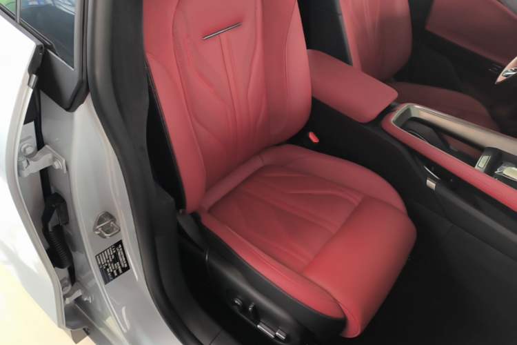 Used Zeekr 007GT 2025 Four-Wheel Drive Intelligent Driving Version 75 kWh Right Front Seat