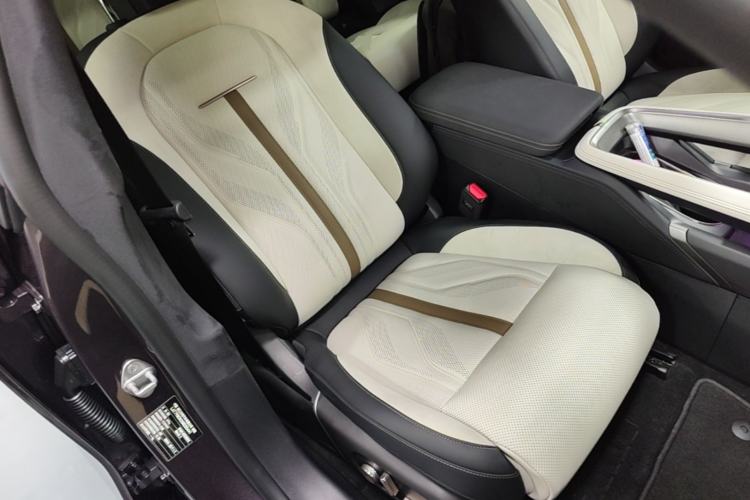 Used Zeekr 007GT 2025 Rear-Drive Intelligent Driving Version 75 kWh Right Front Seat