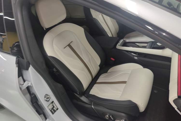 Used Zeekr 007GT 2025 Long-Range Rear-Wheel Drive Intelligent Driving Version 100 kWh Right Front Seat