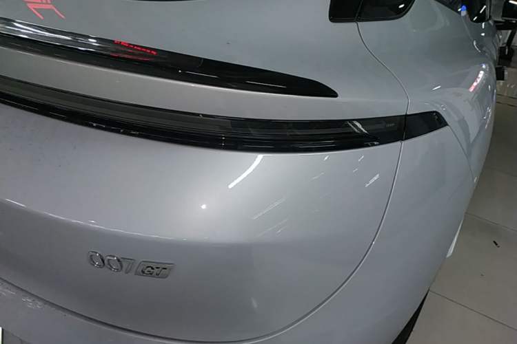 Used Zeekr 007GT 2025 Rear-Drive Intelligent Driving Version 75 kWh Right Rear Taillight