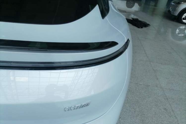 Used Zeekr 007GT 2025 Four-Wheel Drive Intelligent Driving Version 75 kWh Right Rear Taillight