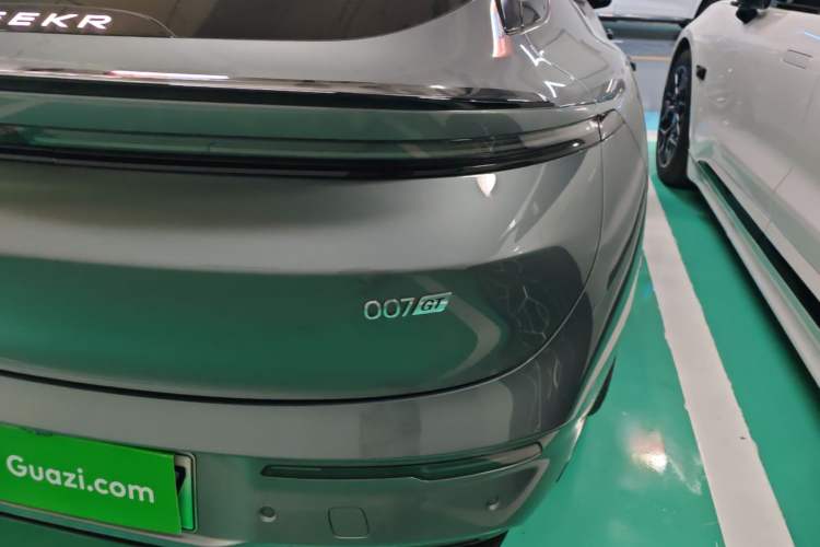 Used Zeekr 007GT 2025 Long-Range Rear-Wheel Drive Intelligent Driving Version 100 kWh Right Rear Taillight