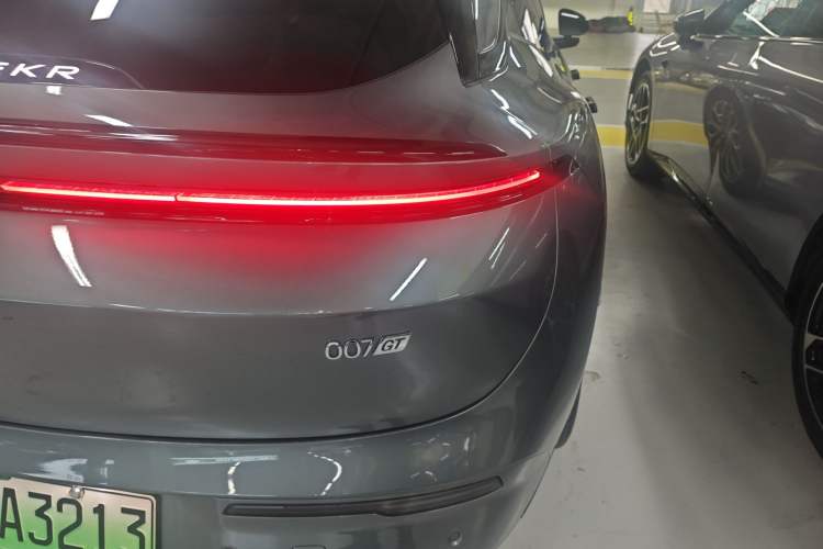 Used Zeekr 007GT 2025 Rear-Drive Intelligent Driving Version 75 kWh Right Rear Taillight