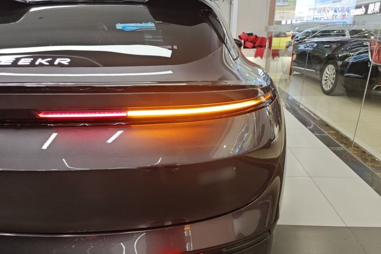 Used Zeekr 007GT 2025 Rear-Drive Intelligent Driving Version 75 kWh Right Rear Taillight