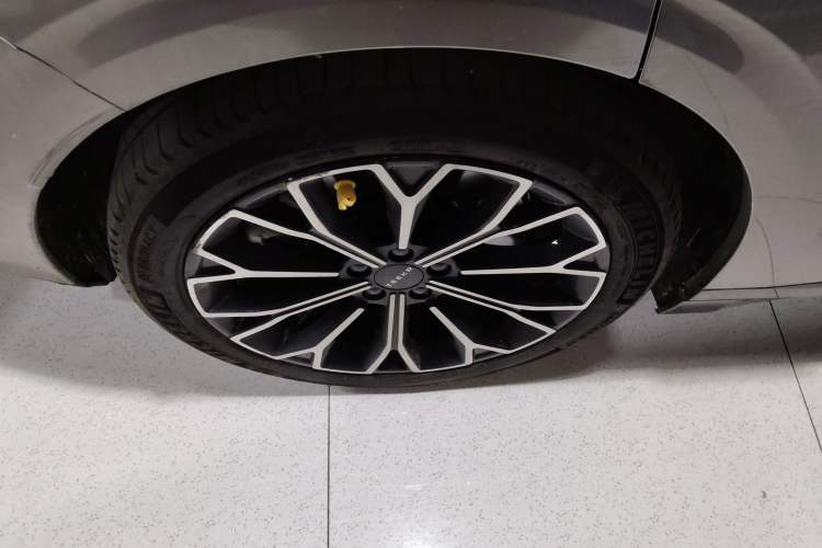 Used Zeekr 007GT 2025 Rear-Drive Intelligent Driving Version 75 kWh Right Rear Wheel Hub