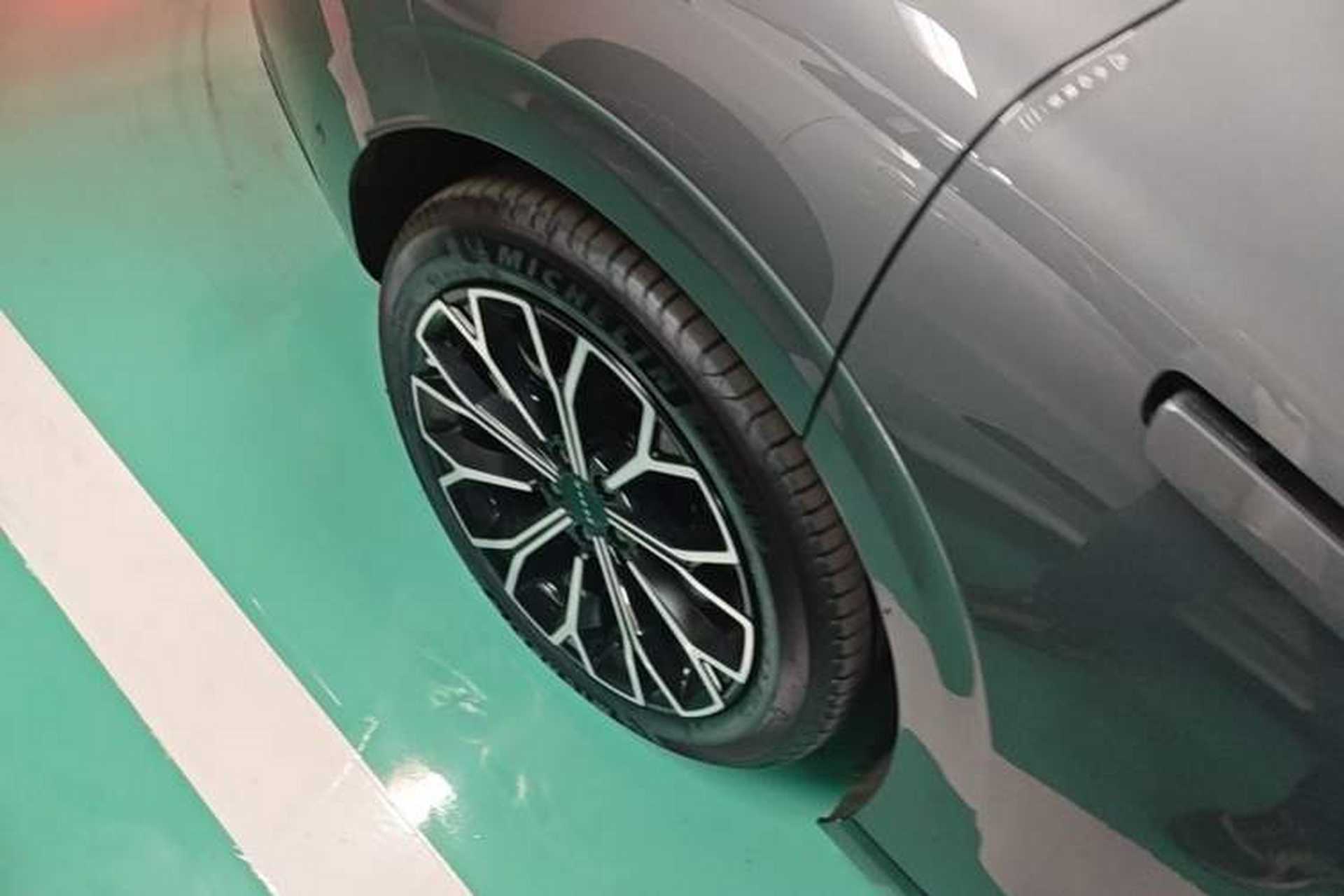 Used Zeekr 007GT 2025 Long-Range Rear-Wheel Drive Intelligent Driving Version 100 kWh Right Rear Wheel Hub