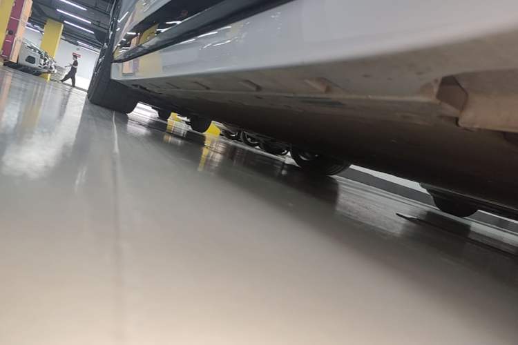 Used Zeekr 007GT 2025 Long-Range Rear-Wheel Drive Intelligent Driving Version 100 kWh Right Side Sill