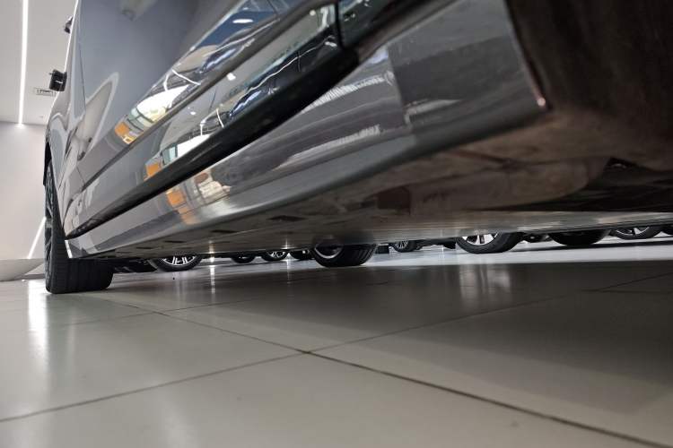 Used Zeekr 007GT 2025 Rear-Drive Intelligent Driving Version 75 kWh Right Side Sill