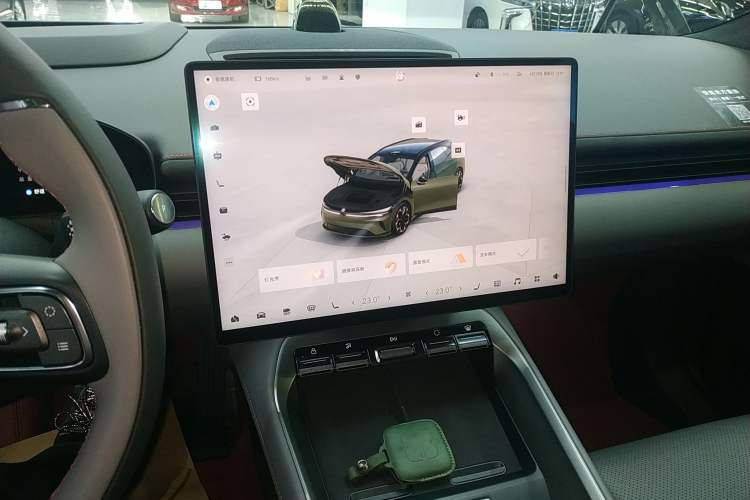 Used Zeekr 007GT 2025 Long-Range Rear-Wheel Drive Intelligent Driving Version 100 kWh Audio And AC Panel
