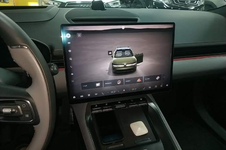 Used Zeekr 007GT 2025 Long-Range Rear-Wheel Drive Intelligent Driving Version 100 kWh Audio And AC Panel