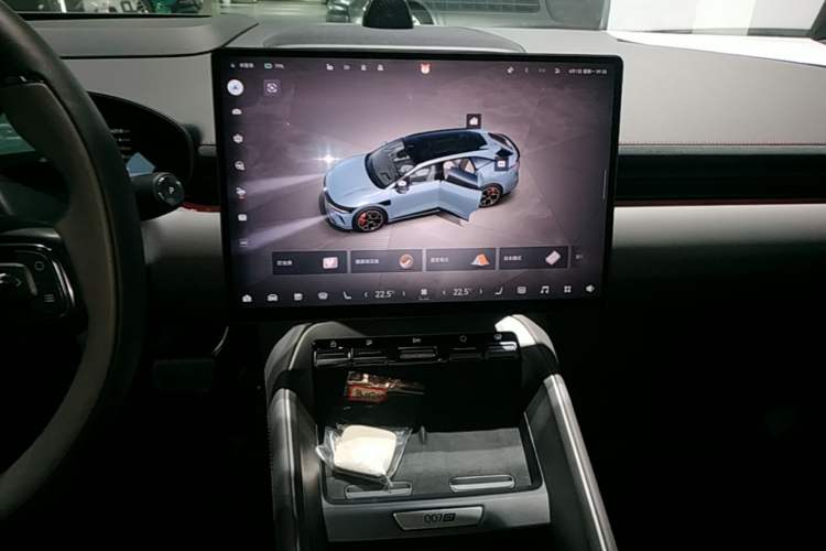 Used Zeekr 007GT 2025 Long-Range Rear-Wheel Drive Intelligent Driving Version 100 kWh Audio And AC Panel