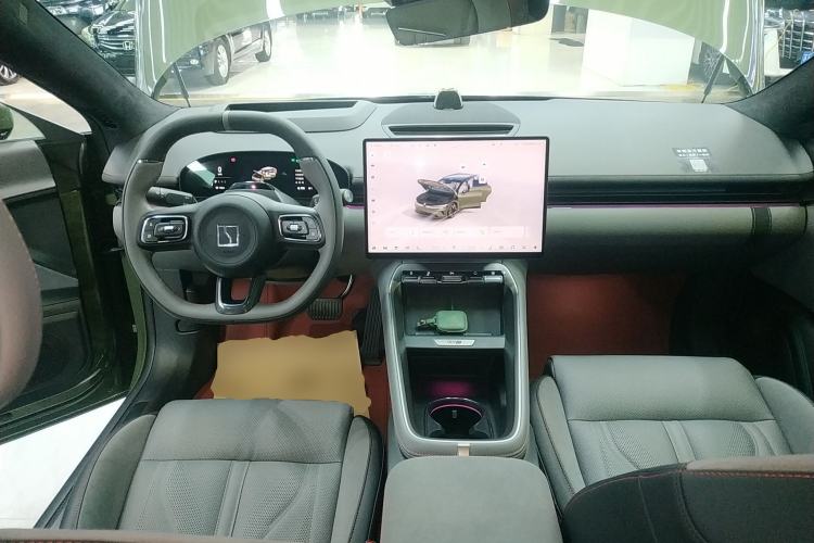 Used Zeekr 007GT 2025 Long-Range Rear-Wheel Drive Intelligent Driving Version 100 kWh Center Console