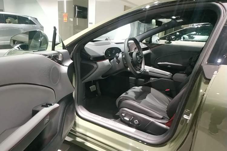 Used Zeekr 007GT 2025 Long-Range Rear-Wheel Drive Intelligent Driving Version 100 kWh Driver Seat