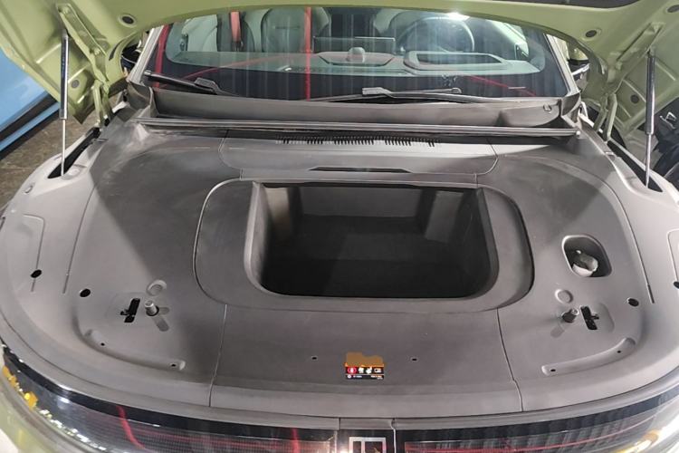 Used Zeekr 007GT 2025 Long-Range Rear-Wheel Drive Intelligent Driving Version 100 kWh Engine Bay