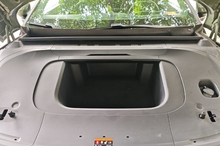 Used Zeekr 007GT 2025 Long-Range Rear-Wheel Drive Intelligent Driving Version 100 kWh Engine Bay
