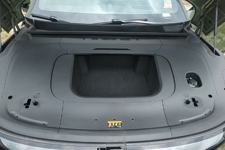 Used Zeekr 007GT 2025 Long-Range Rear-Wheel Drive Intelligent Driving Version 100 kWh Engine Bay