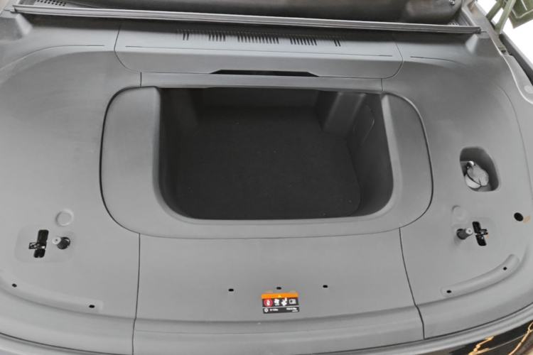 Used Zeekr 007GT 2025 Long-Range Rear-Wheel Drive Intelligent Driving Version 100 kWh Engine Bay