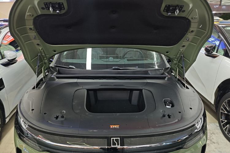 Used Zeekr 007GT 2025 Long-Range Rear-Wheel Drive Intelligent Driving Version 100 kWh Engine Bay
