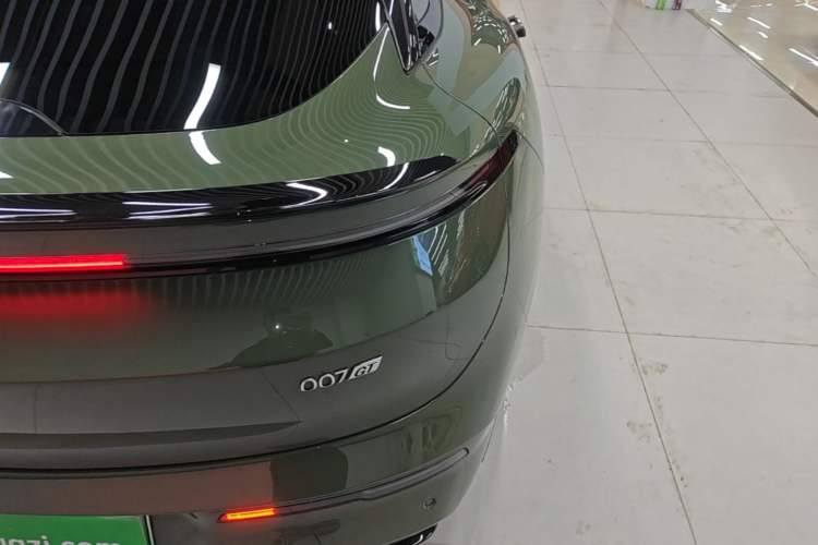 Used Zeekr 007GT 2025 Long-Range Rear-Wheel Drive Intelligent Driving Version 100 kWh Exterior 3