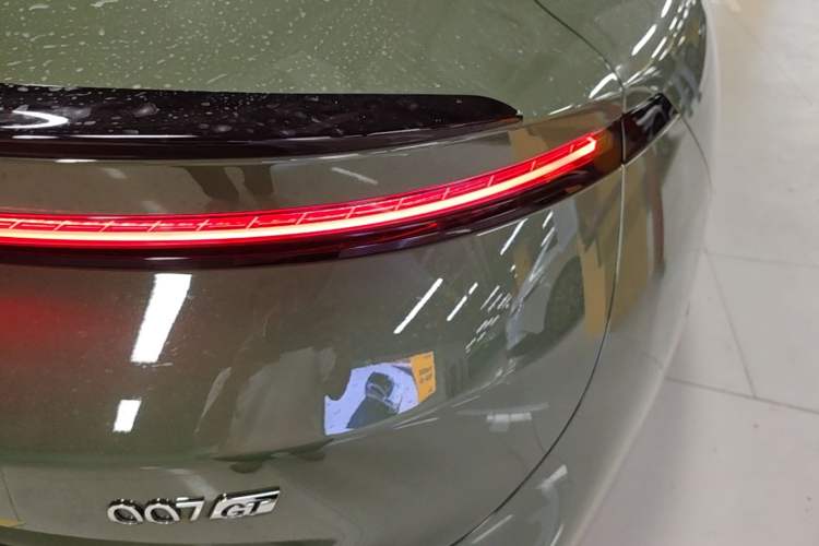 Used Zeekr 007GT 2025 Long-Range Rear-Wheel Drive Intelligent Driving Version 100 kWh Exterior 3