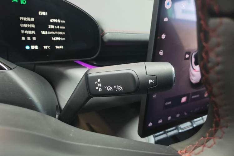 Used Zeekr 007GT 2025 Long-Range Rear-Wheel Drive Intelligent Driving Version 100 kWh Gear Lever