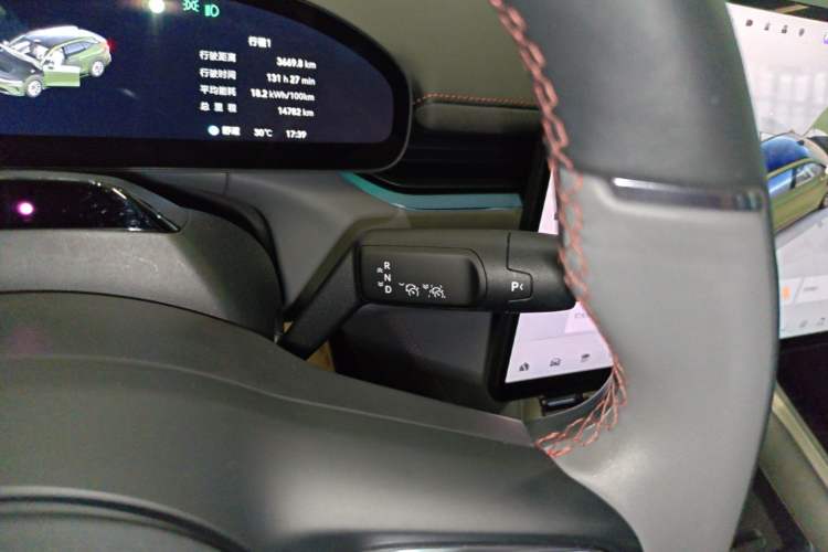 Used Zeekr 007GT 2025 Long-Range Rear-Wheel Drive Intelligent Driving Version 100 kWh Gear Lever