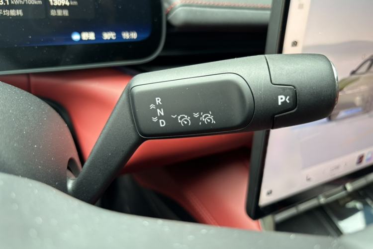 Used Zeekr 007GT 2025 Four-Wheel Drive Intelligent Driving Version 75 kWh Gear Lever