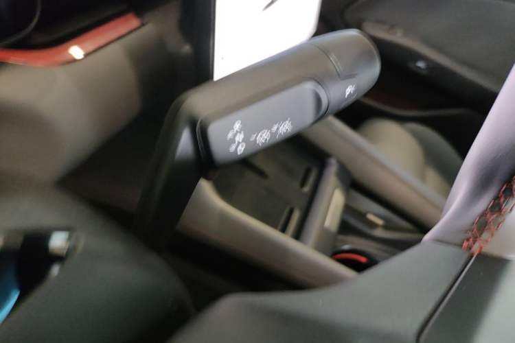 Used Zeekr 007GT 2025 Long-Range Rear-Wheel Drive Intelligent Driving Version 100 kWh Gear Lever