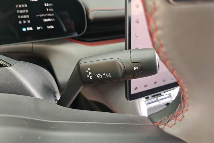 Used Zeekr 007GT 2025 Long-Range Rear-Wheel Drive Intelligent Driving Version 100 kWh Gear Lever