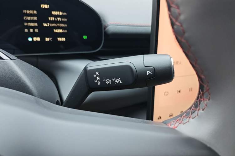 Used Zeekr 007GT 2025 Long-Range Rear-Wheel Drive Intelligent Driving Version 100 kWh Gear Lever