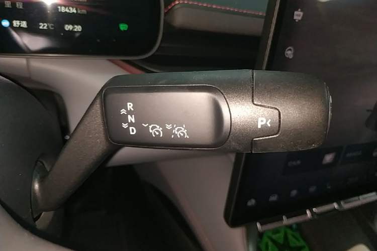 Used Zeekr 007GT 2025 Long-Range Rear-Wheel Drive Intelligent Driving Version 100 kWh Gear Lever
