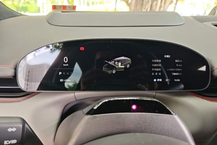 Used Zeekr 007GT 2025 Long-Range Rear-Wheel Drive Intelligent Driving Version 100 kWh Instrument Cluster
