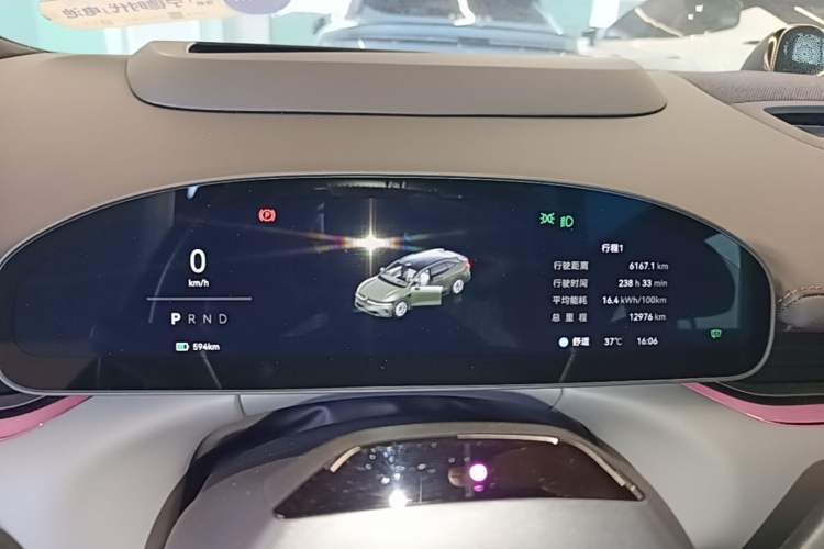 Used Zeekr 007GT 2025 Long-Range Rear-Wheel Drive Intelligent Driving Version 100 kWh Instrument Cluster