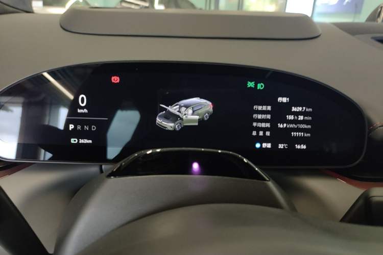 Used Zeekr 007GT 2025 Long-Range Rear-Wheel Drive Intelligent Driving Version 100 kWh Instrument Cluster