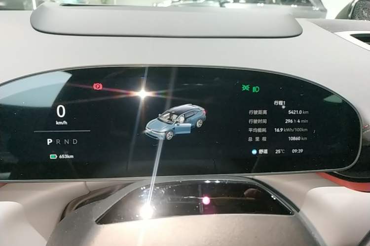 Used Zeekr 007GT 2025 Long-Range Rear-Wheel Drive Intelligent Driving Version 100 kWh Instrument Cluster