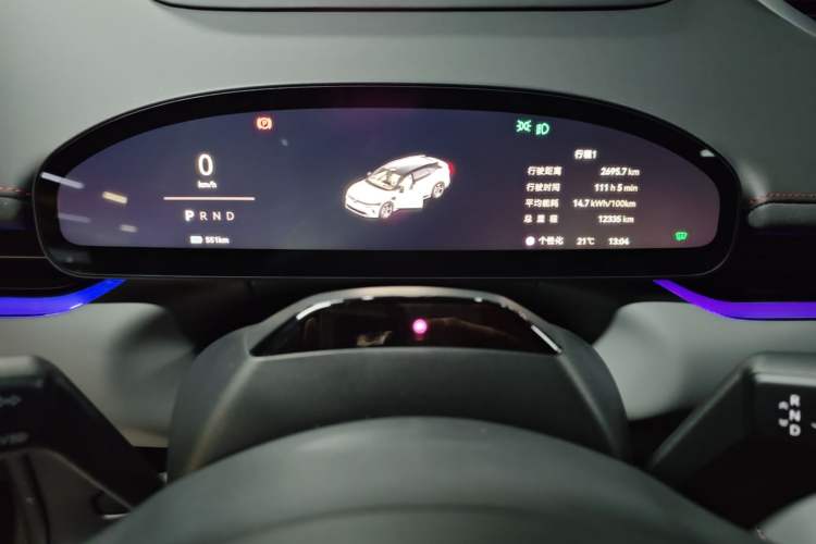 Used Zeekr 007GT 2025 Long-Range Rear-Wheel Drive Intelligent Driving Version 100 kWh Instrument Cluster