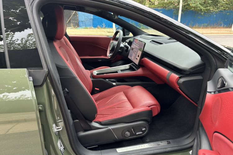Used Zeekr 007GT 2025 Four-Wheel Drive Intelligent Driving Version 75 kWh Interior 3