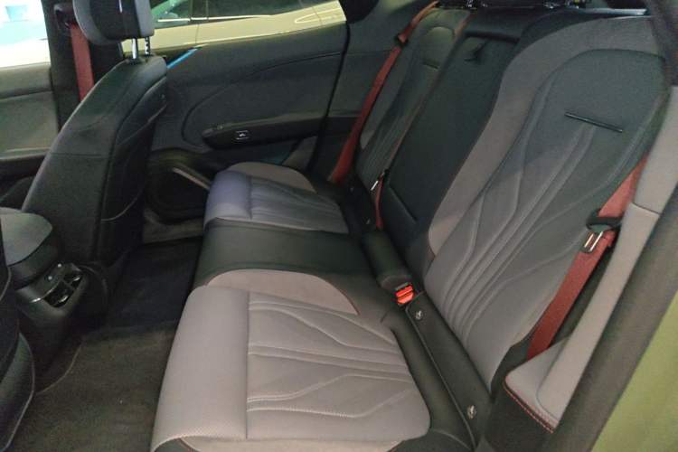 Used Zeekr 007GT 2025 Long-Range Rear-Wheel Drive Intelligent Driving Version 100 kWh Left Rear Seat
