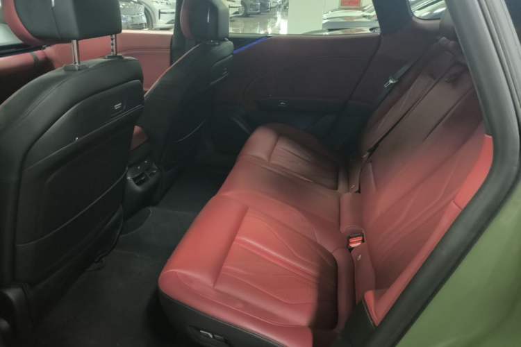 Used Zeekr 007GT 2025 Four-Wheel Drive Intelligent Driving Version 75 kWh Left Rear Seat