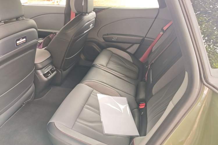Used Zeekr 007GT 2025 Long-Range Rear-Wheel Drive Intelligent Driving Version 100 kWh Left Rear Seat