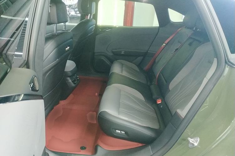 Used Zeekr 007GT 2025 Long-Range Rear-Wheel Drive Intelligent Driving Version 100 kWh Left Rear Seat